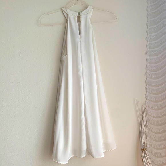 One Clothing White Sleeveless Mini Shift Dress - Picture 4 of 5